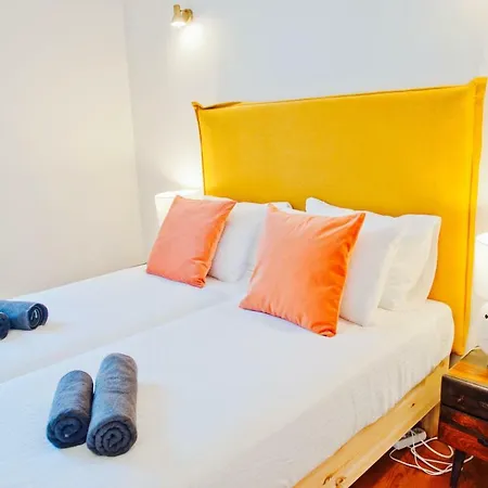 Beautiful Dreamers - At Avenida Cr3d Lisboa